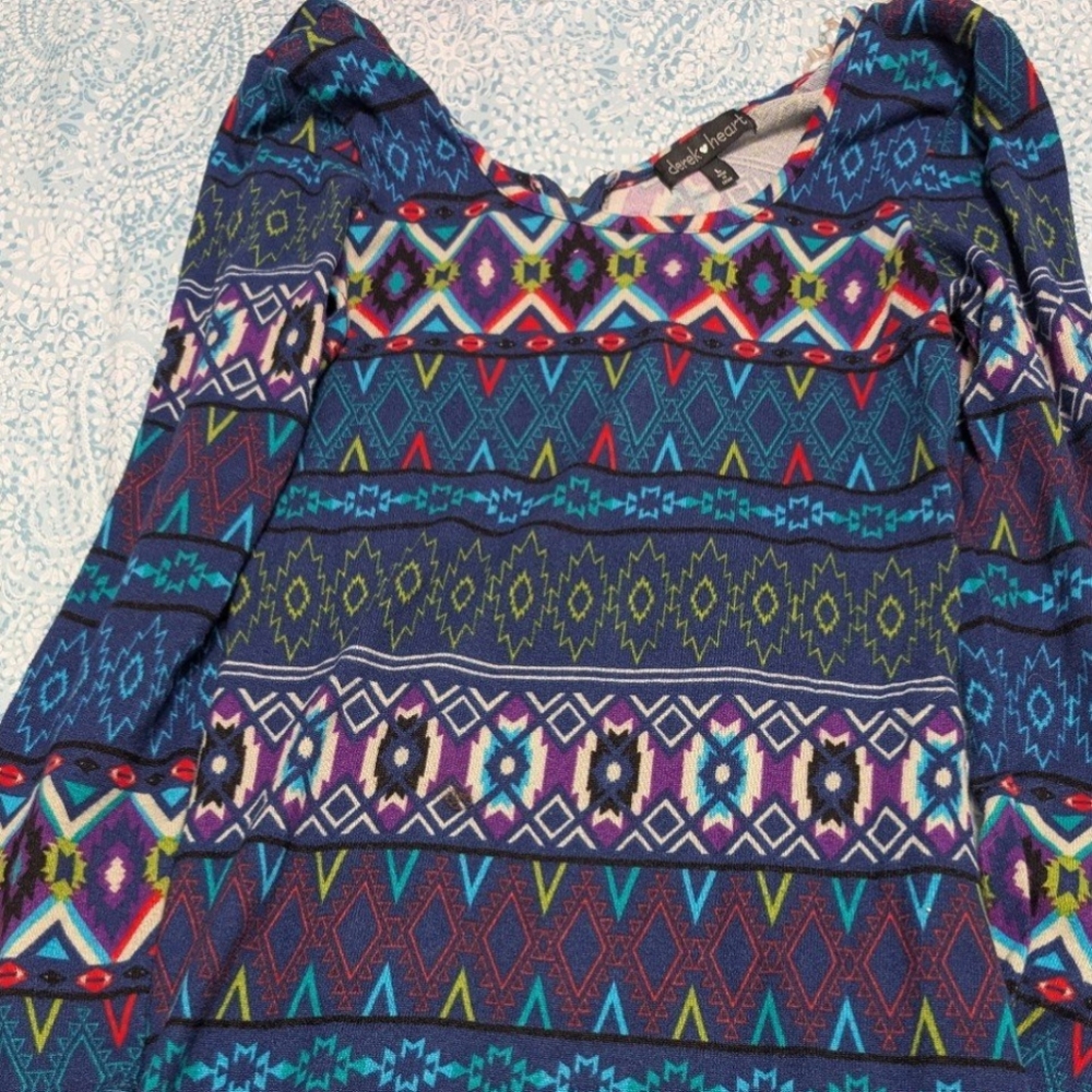 1 Large Dresse